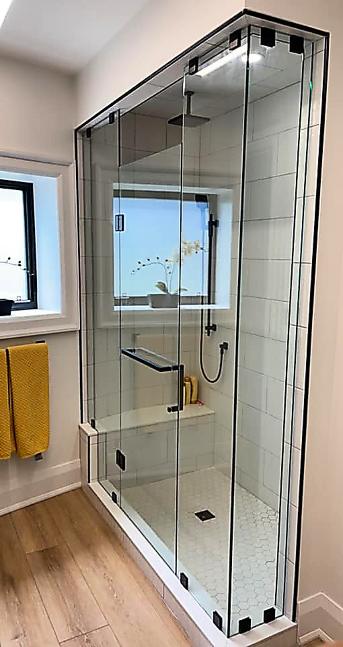 Black Frame Corner Shower
